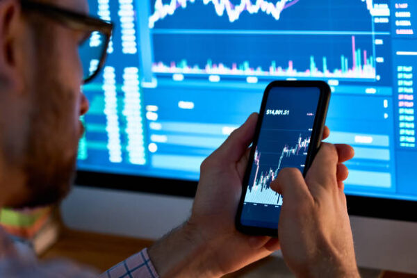 What Albany Investors Should Understand About Liquidity, Lockups, and Timing in Pre-IPO Investing